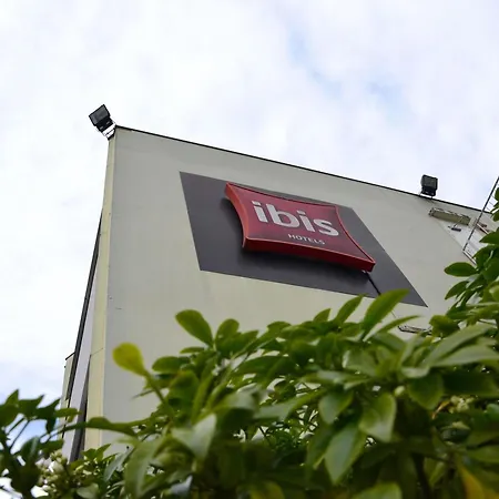 Ibis Chambery-3